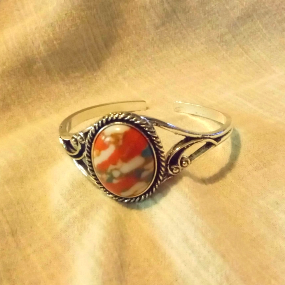 Elegant Bohemian Turquoise Cuff Bracelet